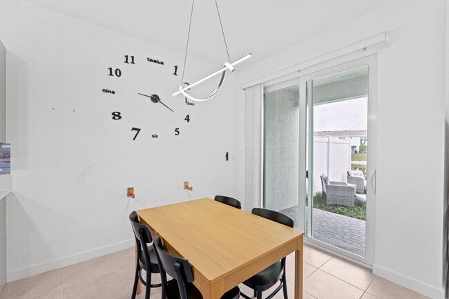 Building Photo - 4370 Pond Lily Ln