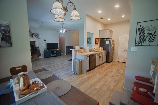 Building Photo - 618 Matador Dr