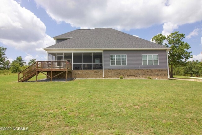 Building Photo - 160 Pinelands Vista