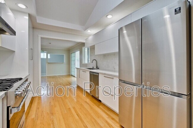 Building Photo - 1630 Alison Ave