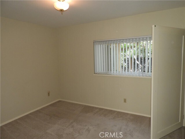 Building Photo - 1554 Las Lunas St