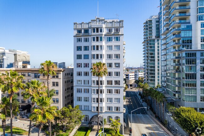 10 Atlantic Ave Long Beach, CA 90802 - Artaban