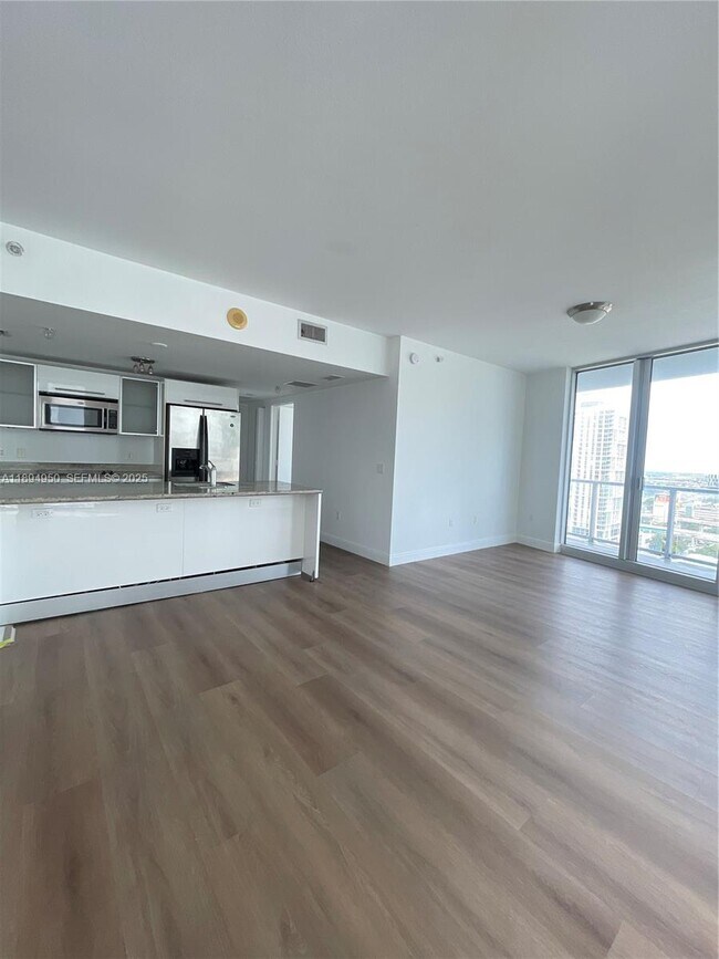 Building Photo - 185 SW 7th St