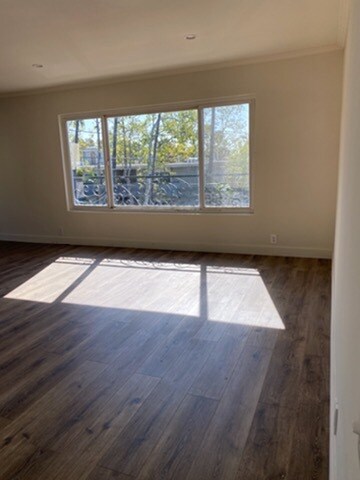 Building Photo - 11433 Rochester Ave