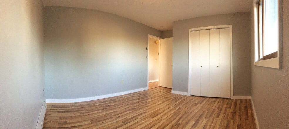 Master bedroom - 901 Montana St