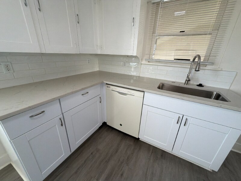 Building Photo - 2731 7th Ave