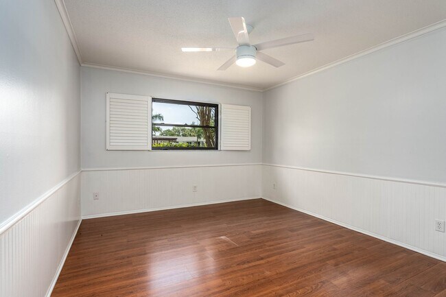 Building Photo - RARELY AVAILABLE!  3BED/2BATH POOL HOME FOR RENT-SARASOTA, FL $2995.00