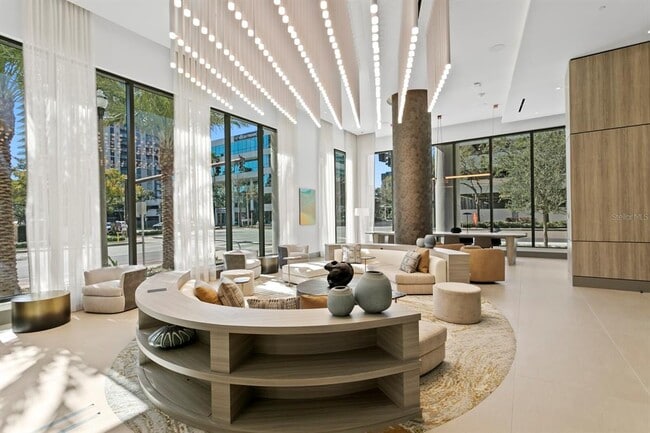 Building Photo - 275 1st Ave S