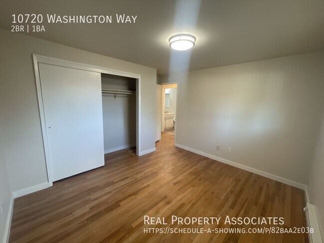 Building Photo - 10720 Washington Way