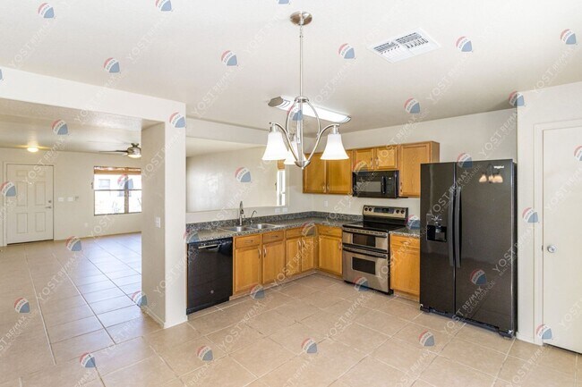 Building Photo - Beautiful home in SK Ranch!