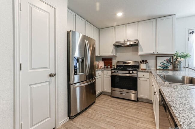 Building Photo - 5935 Texas Spur