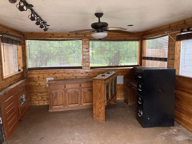 Building Photo - 291 Washington St