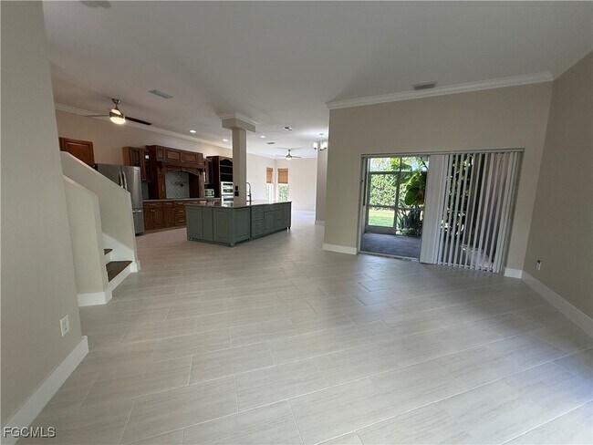 Building Photo - 8689 Spring Mountain Way