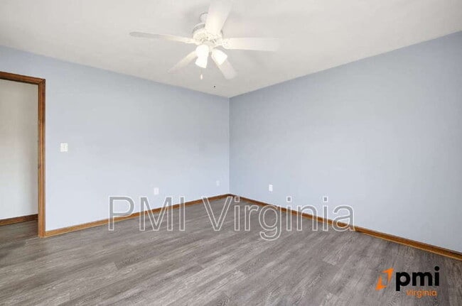 Building Photo - 705 Mill Landing Rd