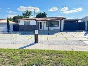 Building Photo - 1170 W 33rd Pl