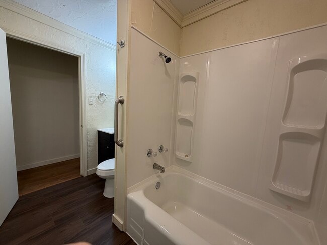 Building Photo - 900 S Mill St