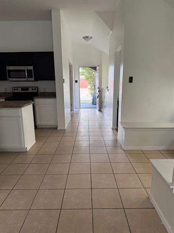 Building Photo - 9921 Tanglebrush Dr