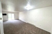 Building Photo - 10 Park Terrace Blvd