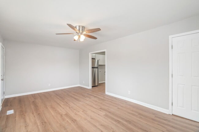 Building Photo - 411 Cherokee Heights Dr