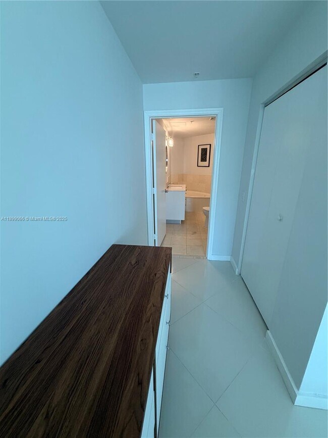 Building Photo - 60 SW 13th St