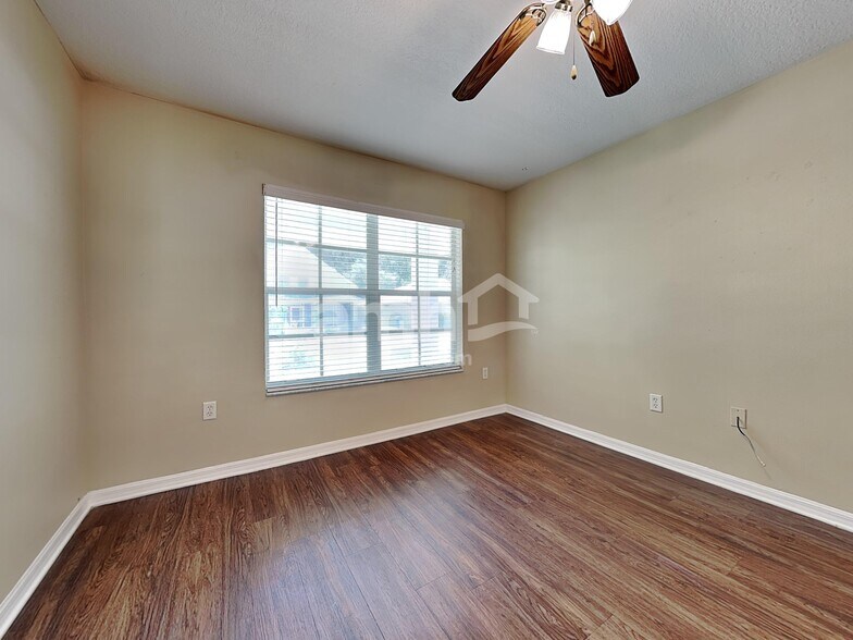 Building Photo - 10332 Summerview Cir