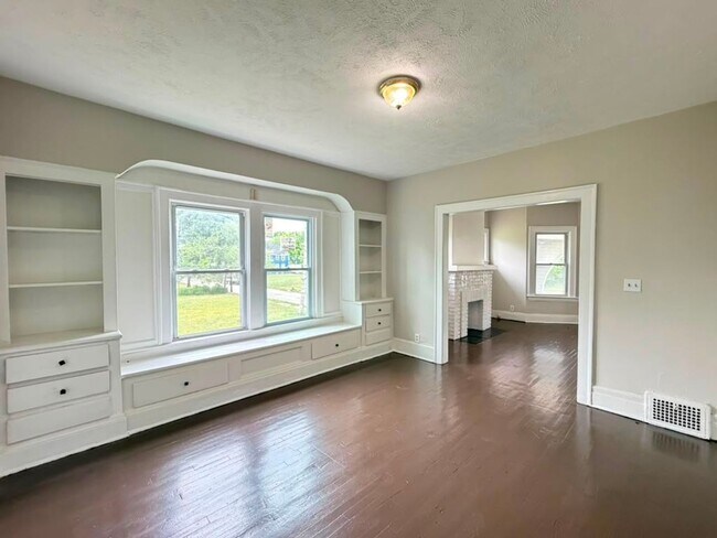 Building Photo - 3454 E 118th St