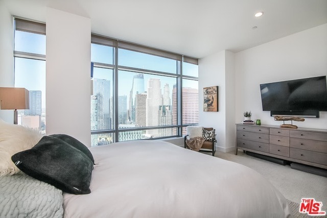 Building Photo - 900 W Olympic Blvd