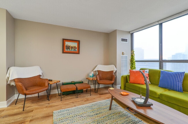 Building Photo - 405 N Wabash Ave