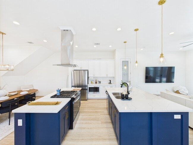 Building Photo - 4306 Idaho St