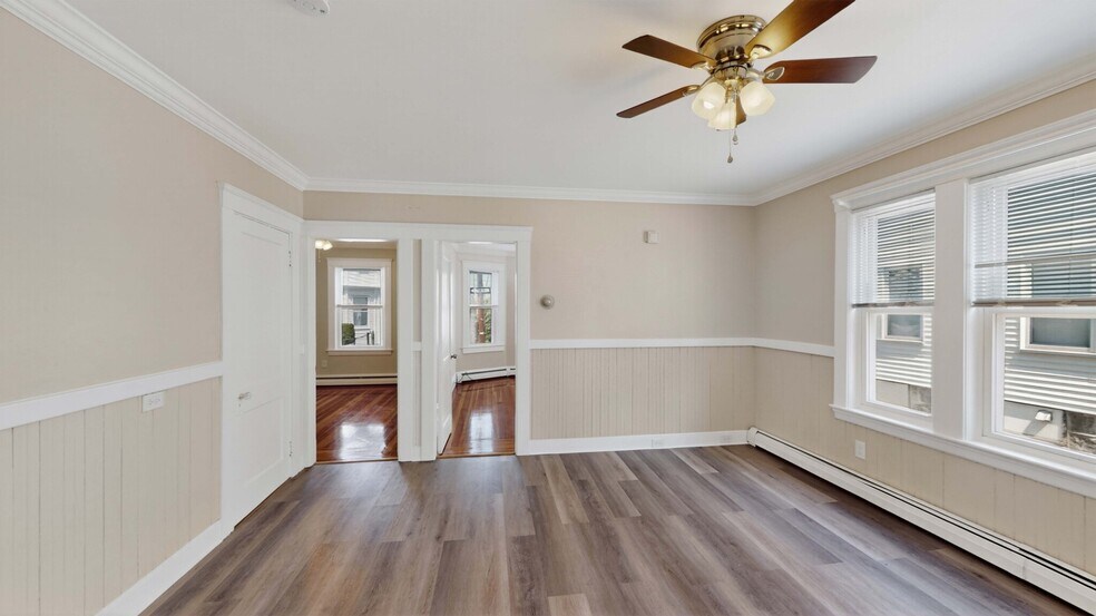 Building Photo - 8 Ropes St