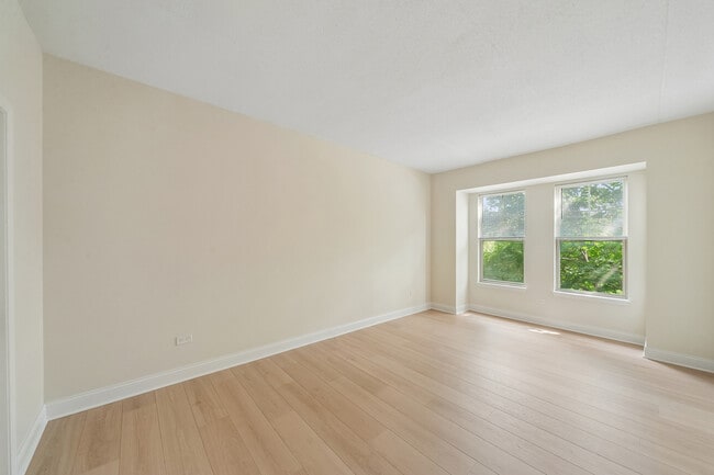 Building Photo - 511 Prestwick Ln