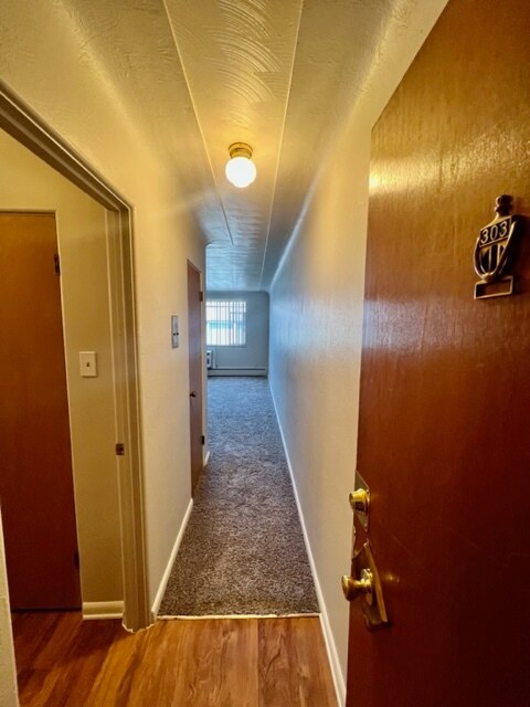 Building Photo - Karen Jean Apartments