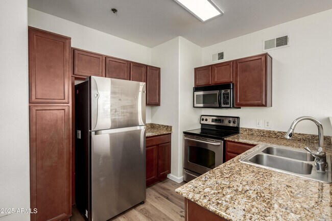 Building Photo - 2134 E Broadway Rd