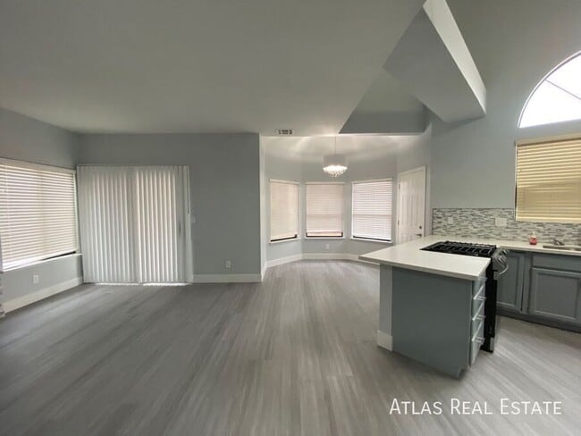 Building Photo - 1916 Old Mill Ln