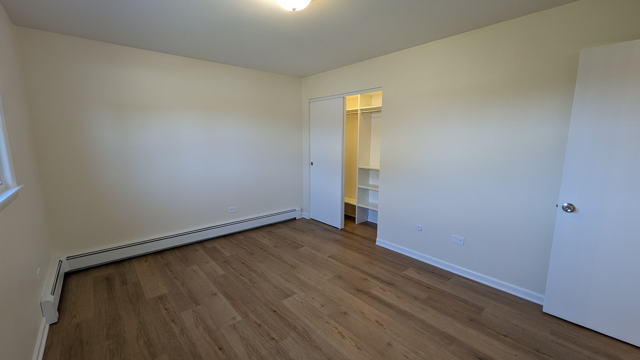 Building Photo - 14475 Jefferson Ave