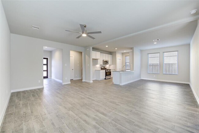Building Photo - 2623 Finley Ln