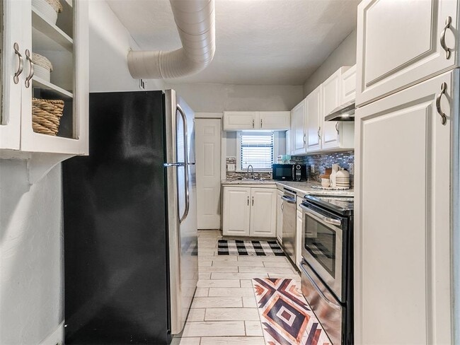 Building Photo - 1628 NW 17th St