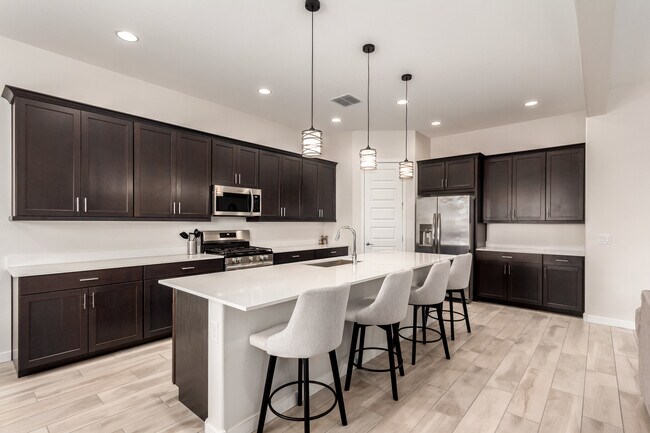 Building Photo - 941 Treasure Trl