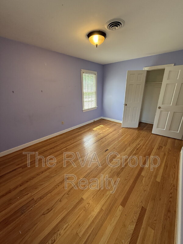 Building Photo - 10075 Aragon Dr