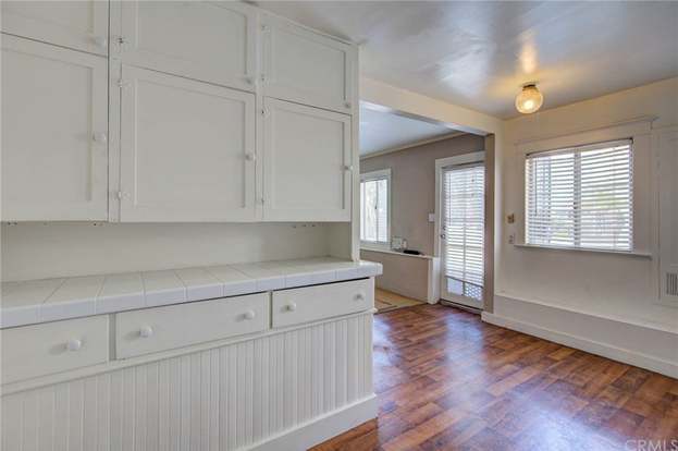 Building Photo - 223 24th St