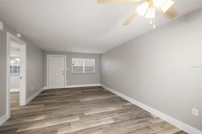 Building Photo - 420 S Palmetto St