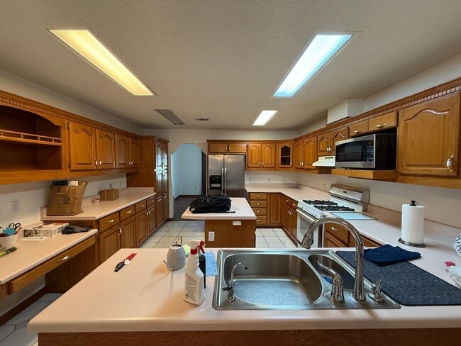 Building Photo - 4444 Southminster Cir