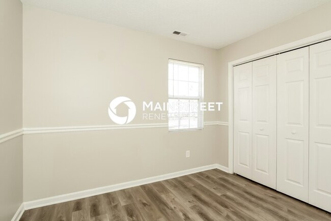 Building Photo - 1628 Lisbon Ln
