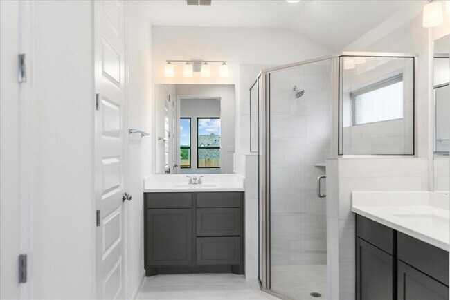 Building Photo - 154 Blackborrow Dr