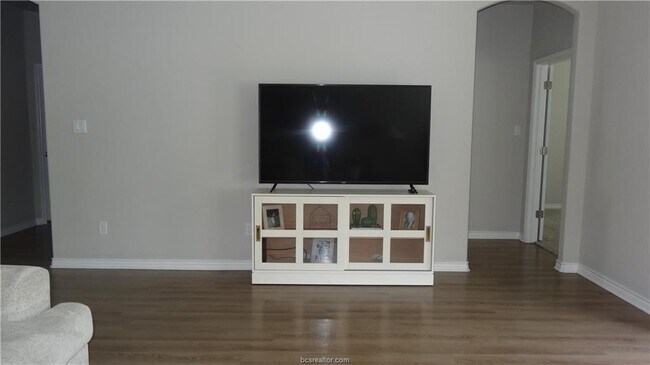 Building Photo - 3421 Utah Ct