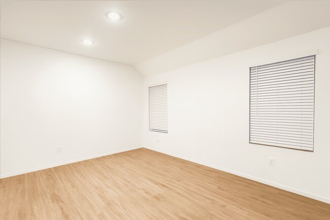 Building Photo - 1739 Sahara Dr