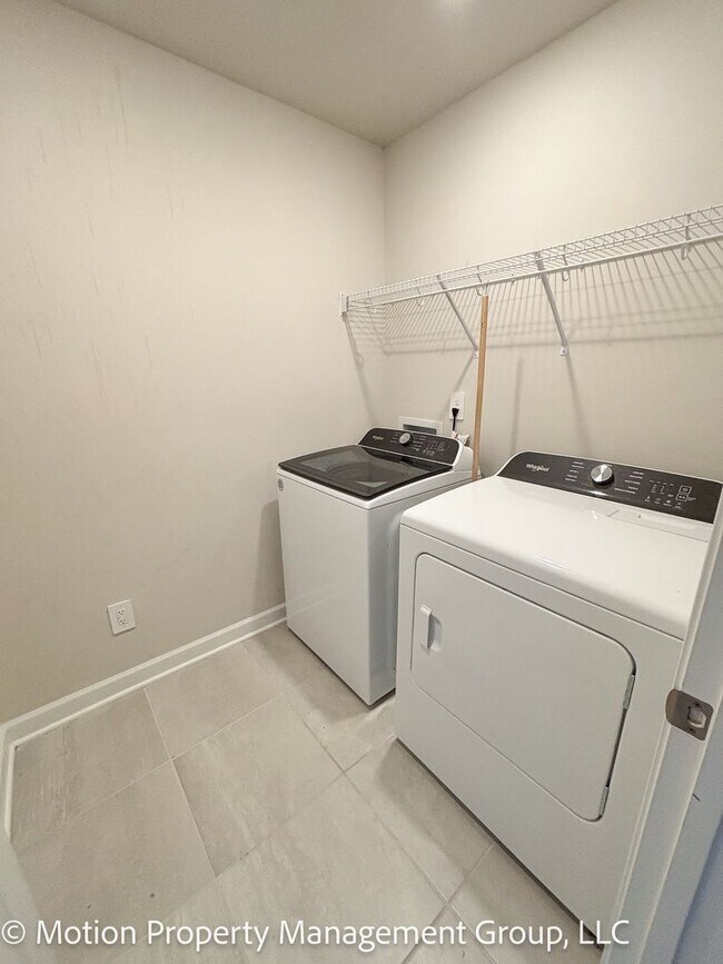 Building Photo - 5041 Kellaher Pl