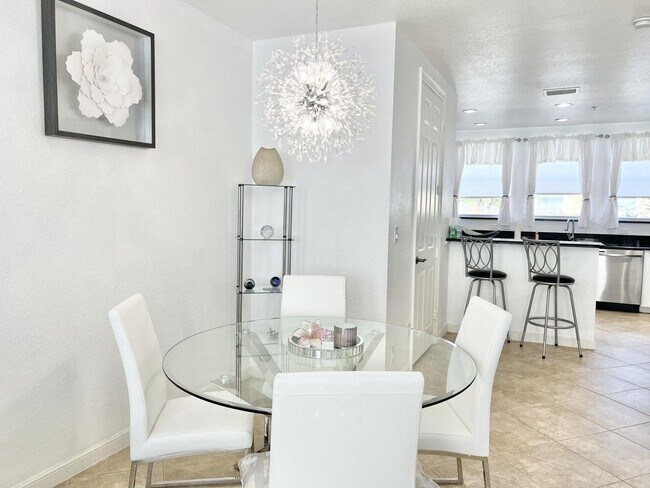 Building Photo - 840 Marina Del Ray Ln