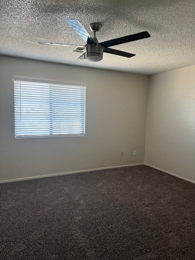 Building Photo - BC817-11