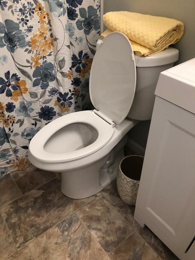 Floorplan - The Glen Burnie - Cozy Studio Apartments